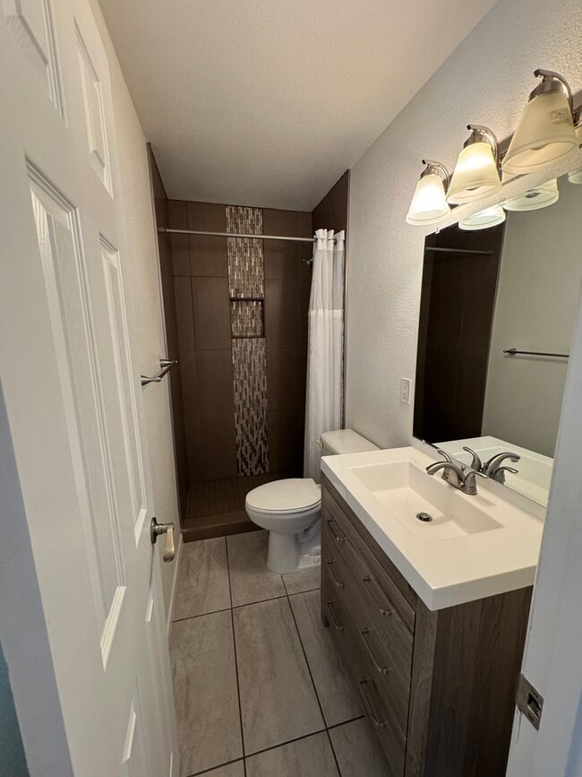 Building Photo - Single Story 4 bedroom Scottsdale Home
