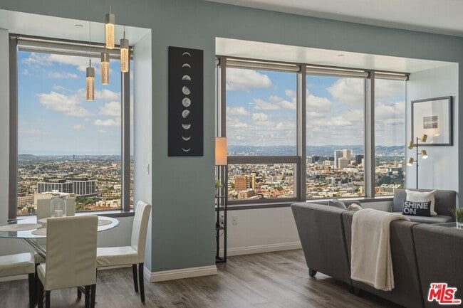 Building Photo - 1100 Wilshire Blvd