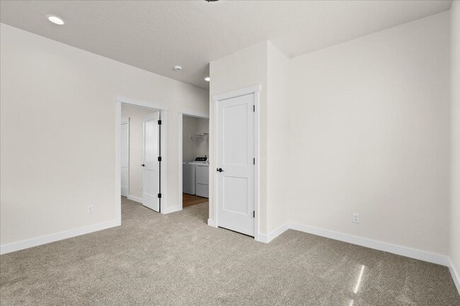 Building Photo - Newly Constructed Home with Spacious Layout