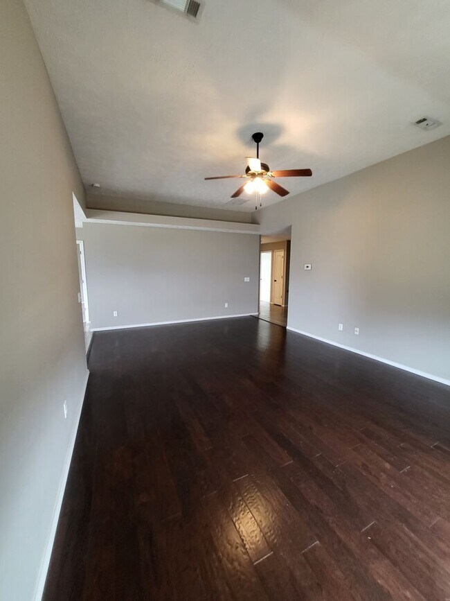 Building Photo - 1226 Montana Pl