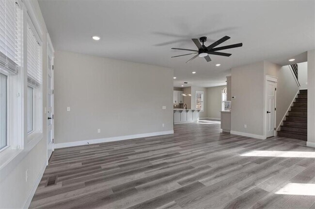 Building Photo - 3 Pickering Dr