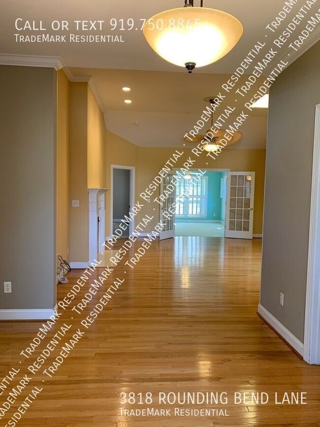Building Photo - 3818 Rounding Bend Ln