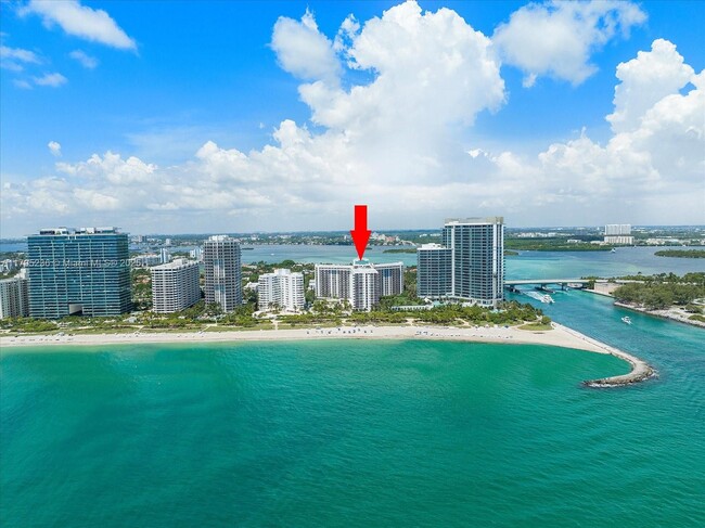 Building Photo - 10275 Collins Ave