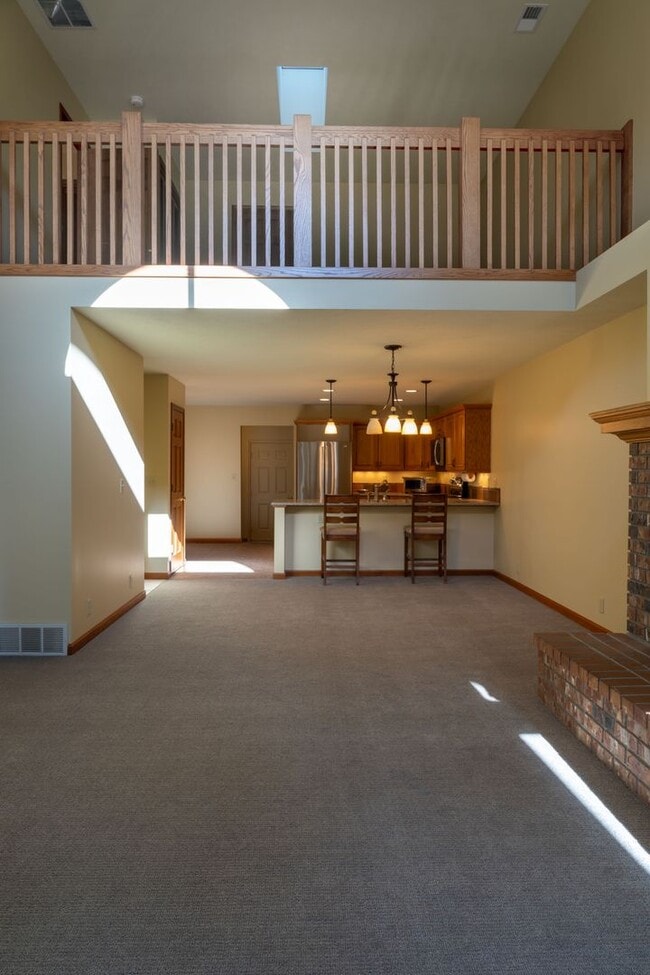 Building Photo - Spacious 2 Bedroom Condo plus Loft on a Beautiful Cul-de-Sac off of Kagy