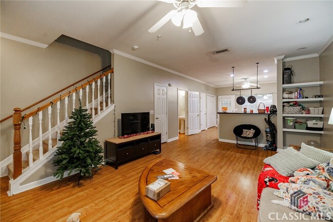 Building Photo - 205 Woodstone Dr