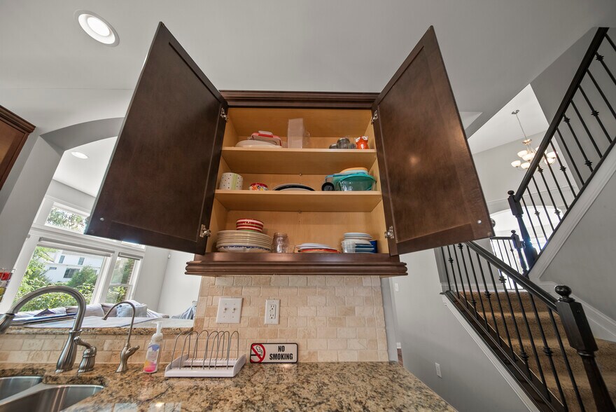 Building Photo - 10599 Geist View Dr