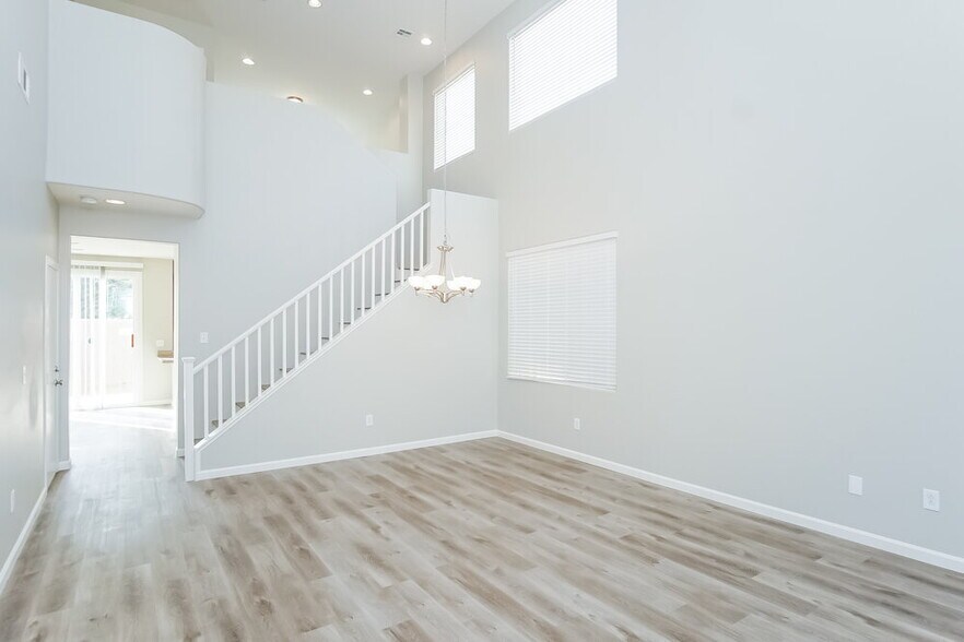 Building Photo - 2405 Breckle Key Ave