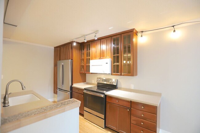 Building Photo - 22 Moss Ave