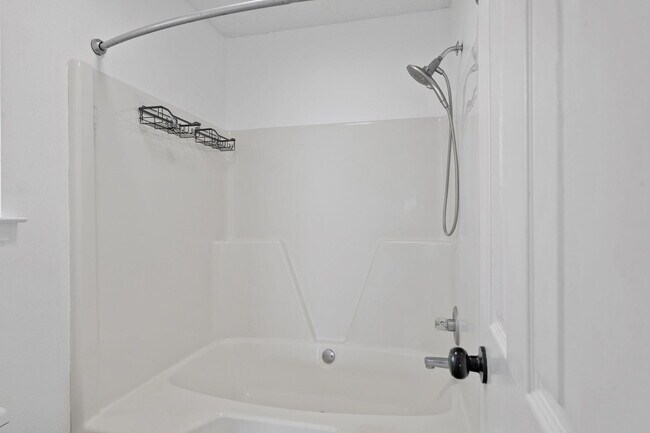 Building Photo - 422 Pristine Water Ln