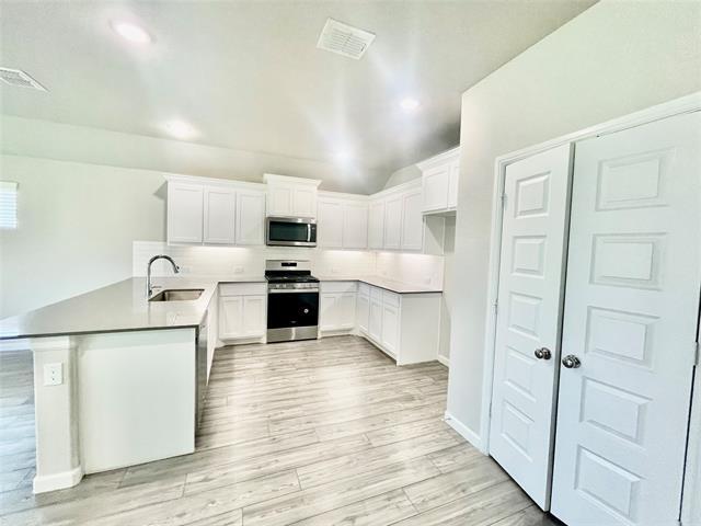 Building Photo - 525 Ardsley Ln