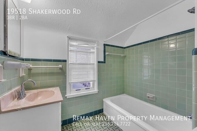 Building Photo - 19518 Shakerwood Rd