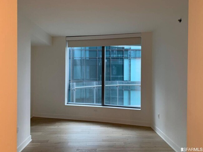 Building Photo - 201 Folsom St