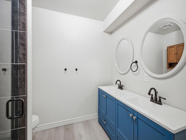 Building Photo - 2742 Pampas Dr
