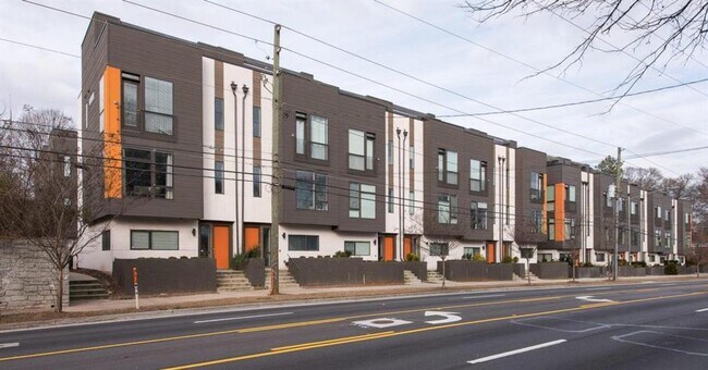 Building Photo - 37 Reynolds Square Ln