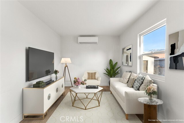 Building Photo - 906 N Allen St