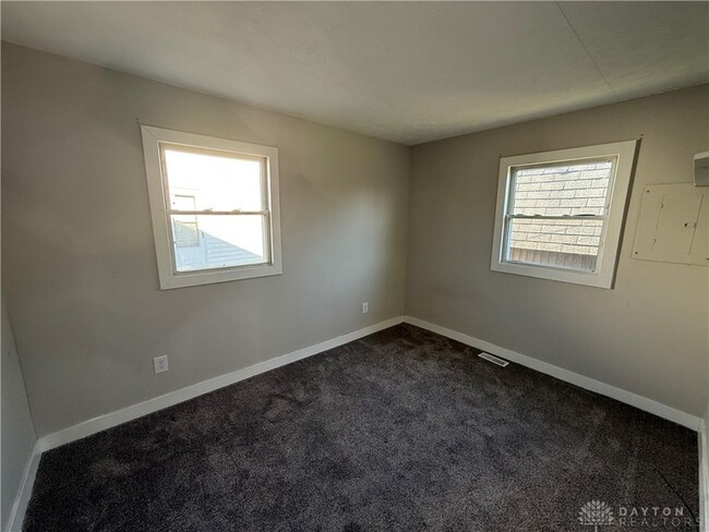 Building Photo - 612 Kirkwood Dr