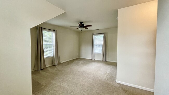Building Photo - 6207 Oaken Gate Dr S