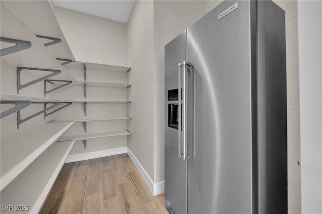 Building Photo - 11079 Rolling Vista Dr