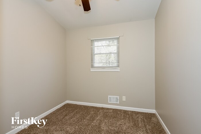 Building Photo - 1164 Baker Ln