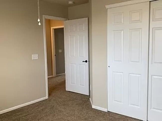 Building Photo - 2280 Pinyon Jay Dr