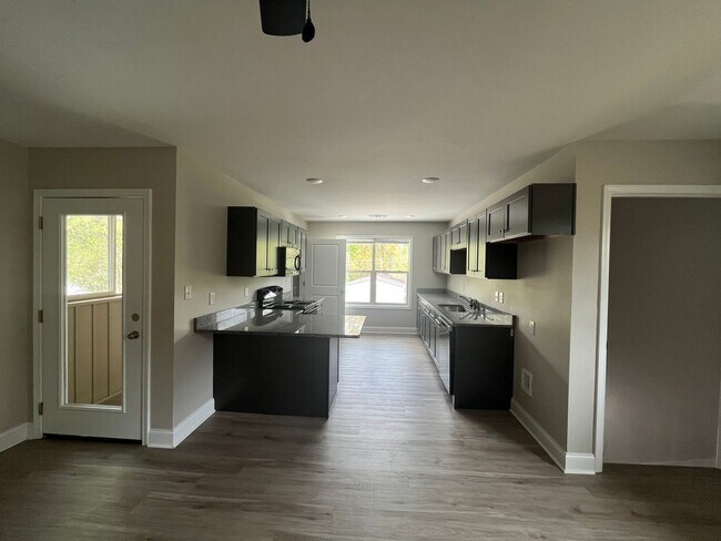 Building Photo - 815/817 Ellis St