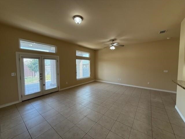 Building Photo - 303 Ladera Dr
