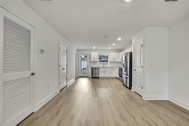 Building Photo - 10324 Chalmer St