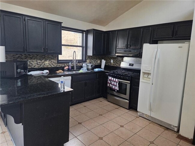 Building Photo - 5625 Princeton Oaks Dr