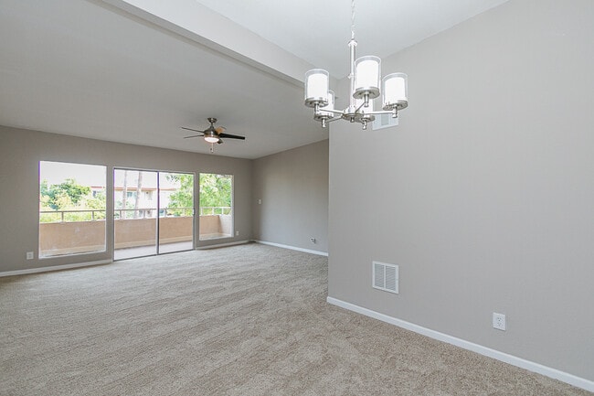 Building Photo - 6109 N 12th St