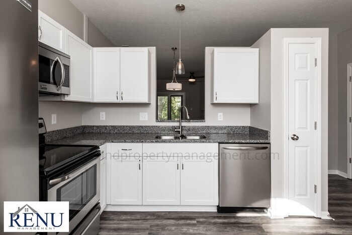 Building Photo - 2710 Lucas Dr