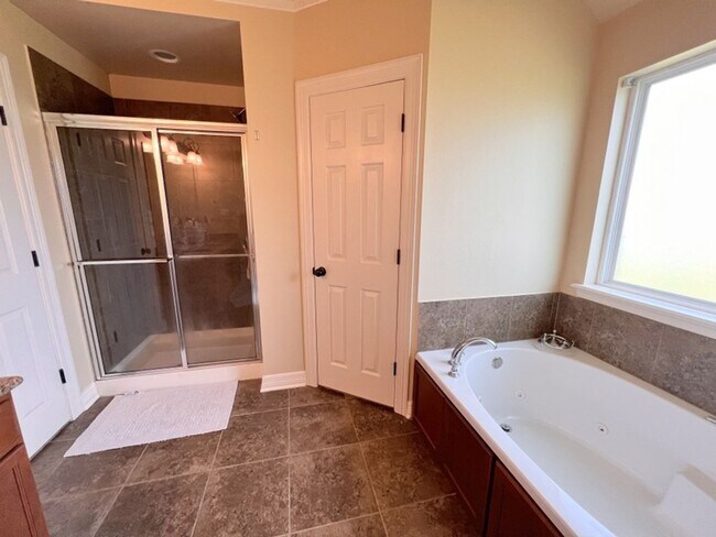 Building Photo - Savannah Place in South Bossier