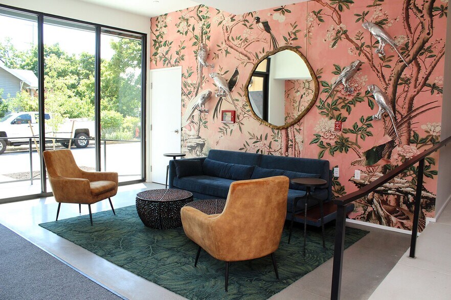 Building Photo - 1611 N Rosa Parks Way