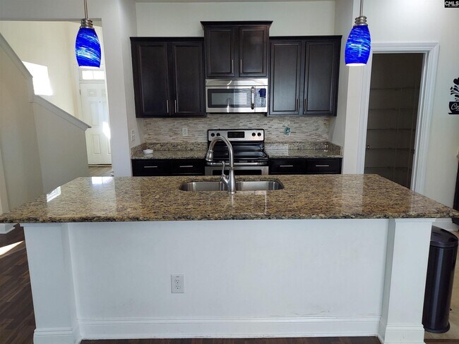 Building Photo - 203 Eagle Park Dr