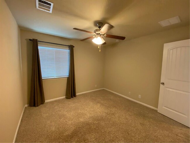 Building Photo - 1014 Lost Pines Ln