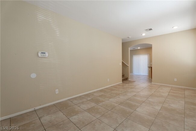 Building Photo - 944 Saffex Rose Ave