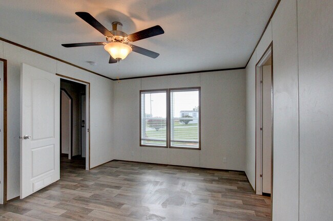 Building Photo - 295 Seays Rd
