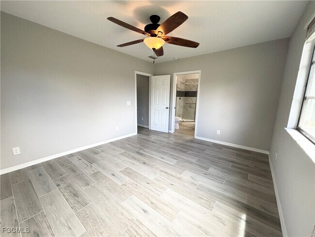 Building Photo - 12743 Brewster Dr