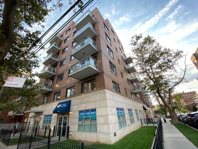 Building Photo - 96-11-11 65th Rd