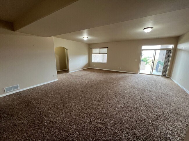 Building Photo - Spacious Ranch Style in Flying Horse with INCREDIBLE VIEWS of Pikes Peak!