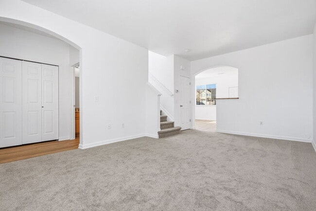 Building Photo - 12787 Jasmine Ct