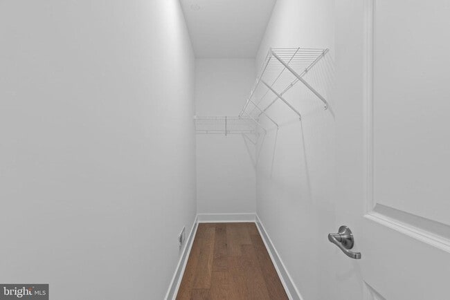 Building Photo - 123 Stoutsburg Blvd