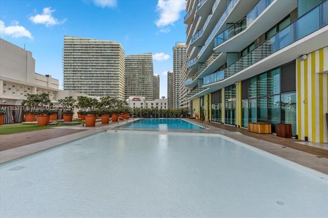Building Photo - 1300 S Miami Ave