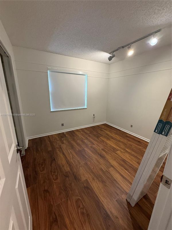 Building Photo - 6160 SW 188th Ave