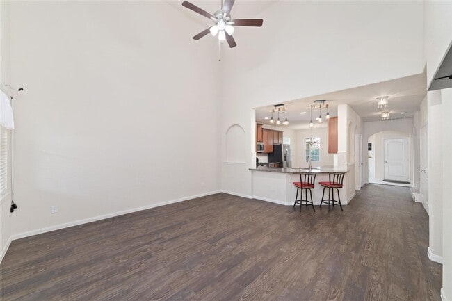 Building Photo - 13842 Evansdale Ln