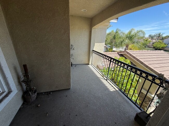 Building Photo - 885 Alsace Dr
