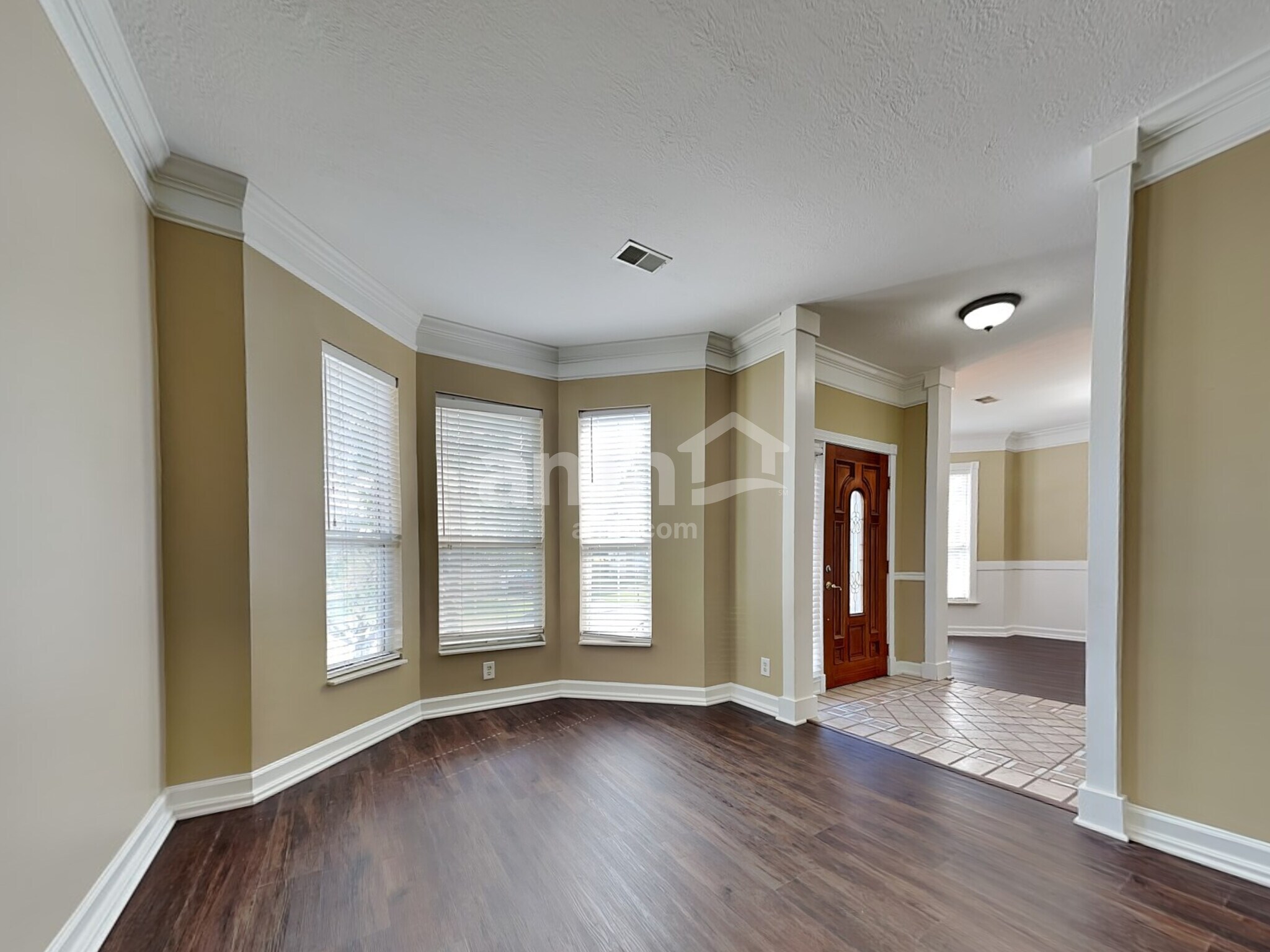 Building Photo - 4317 Aylesbury Dr