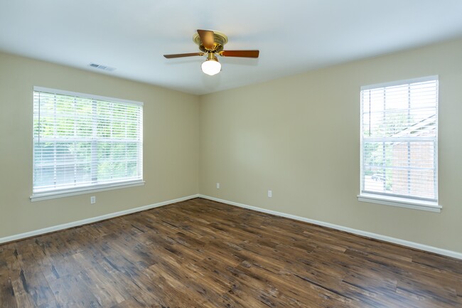Building Photo - 2200 Montreat Cir