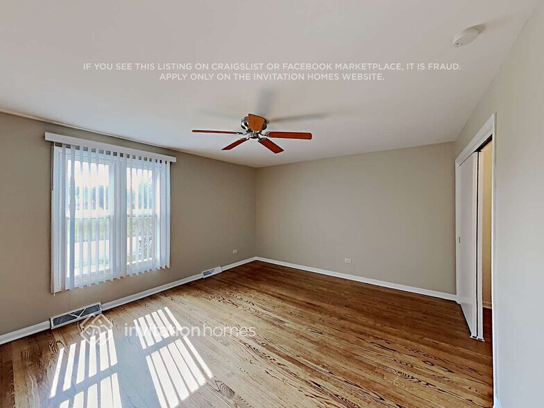 Building Photo - 6031 W 129th St