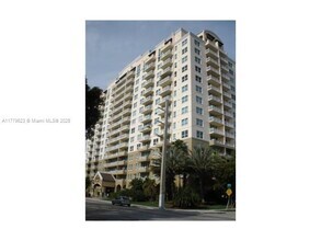 Building Photo - 2665 SW 37th Ave