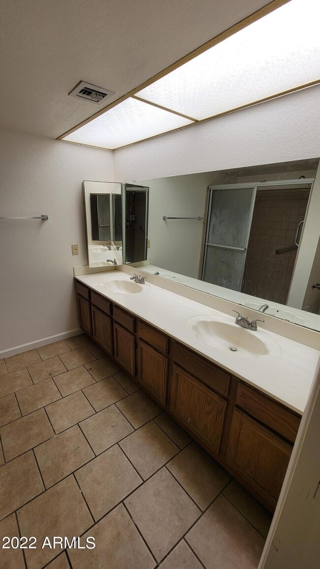 Building Photo - 9201 N 47th Dr